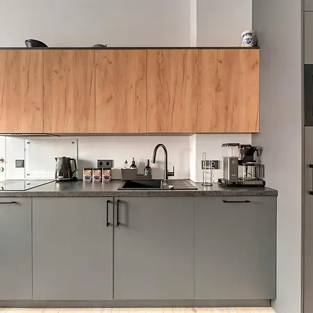 Azzuro Living - Prime Location By Lion *