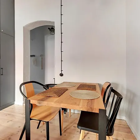 Apartment Azzuro Living - Cozy Two Bedroom Spot By The & Town By Lion