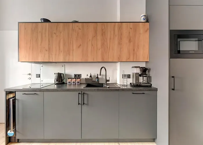 Azzuro Living - Prime Location By Lion *